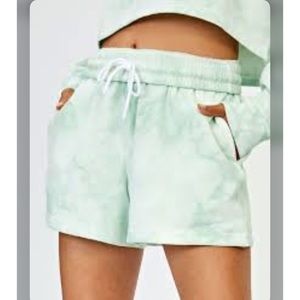 Glassons min to be tie dye sweater